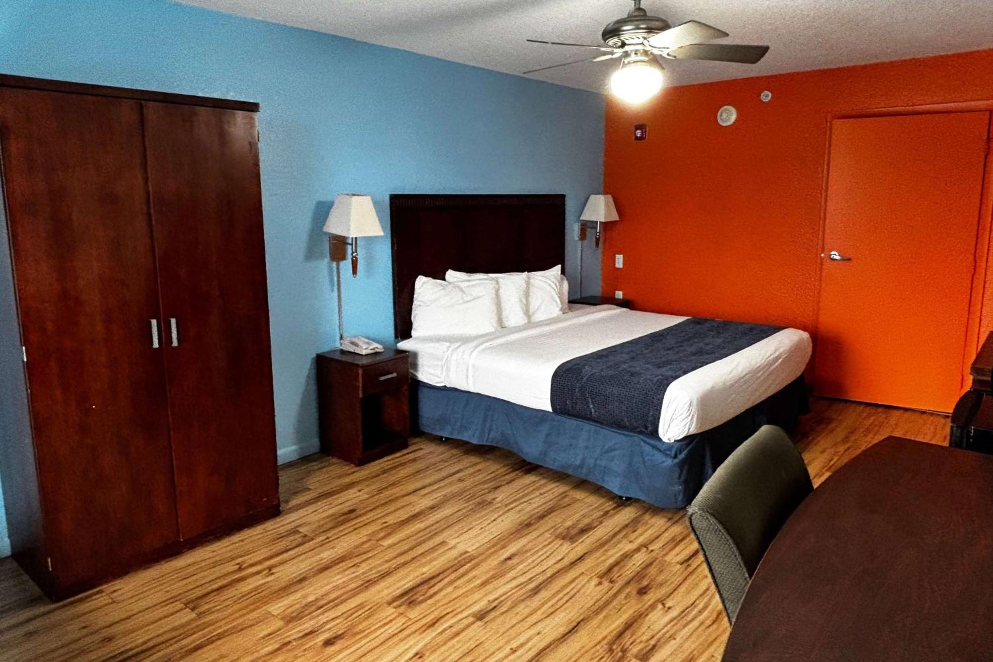 Ramada By Wyndham Flamingo Water Park Hotell Kissimmee Exteriör bild