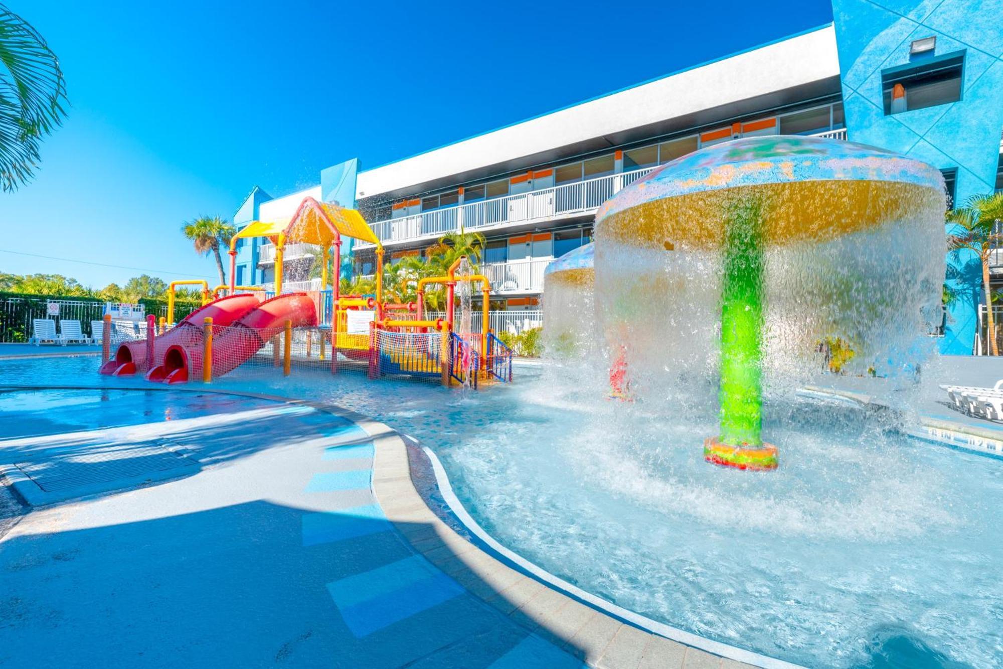 Ramada By Wyndham Flamingo Water Park Hotell Kissimmee Exteriör bild